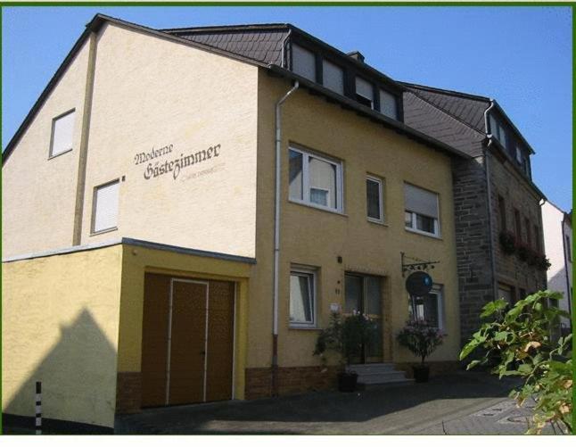 Gaestehaus Kiesgen-Mendgen Bernkastel-Kues Exterior photo